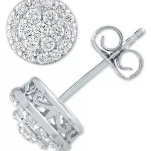 New Macys Forever Grown diamond studs